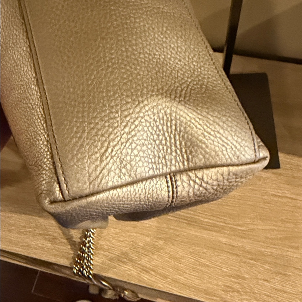 Gucci Metallic Pebbled Leather Shoulder Bag in Silver with Tassel - Picture 10 of 11